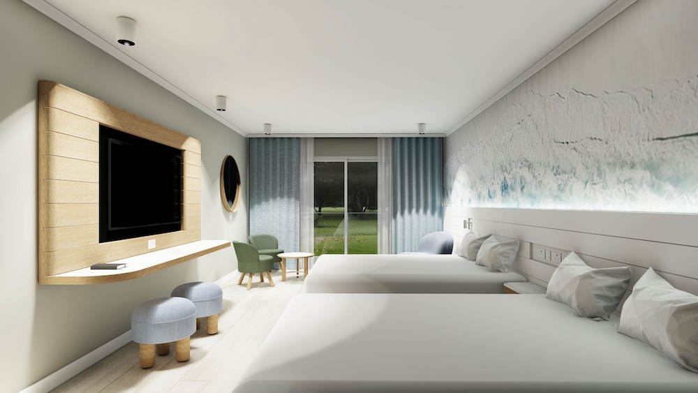 Coastal Queen Room