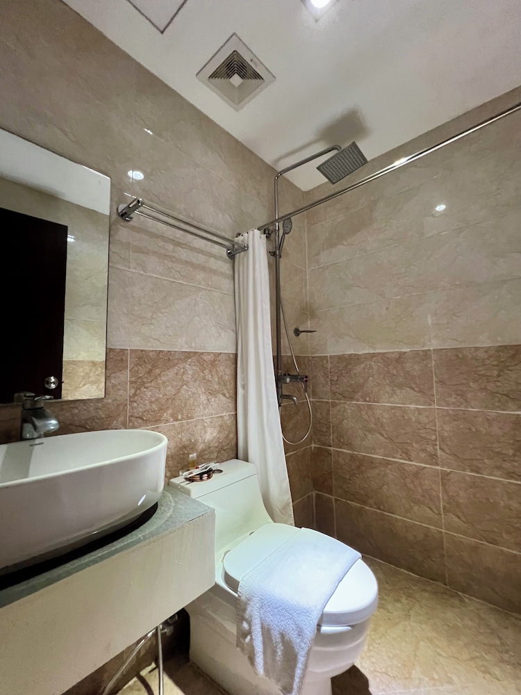 Canberry Hotel 49/49