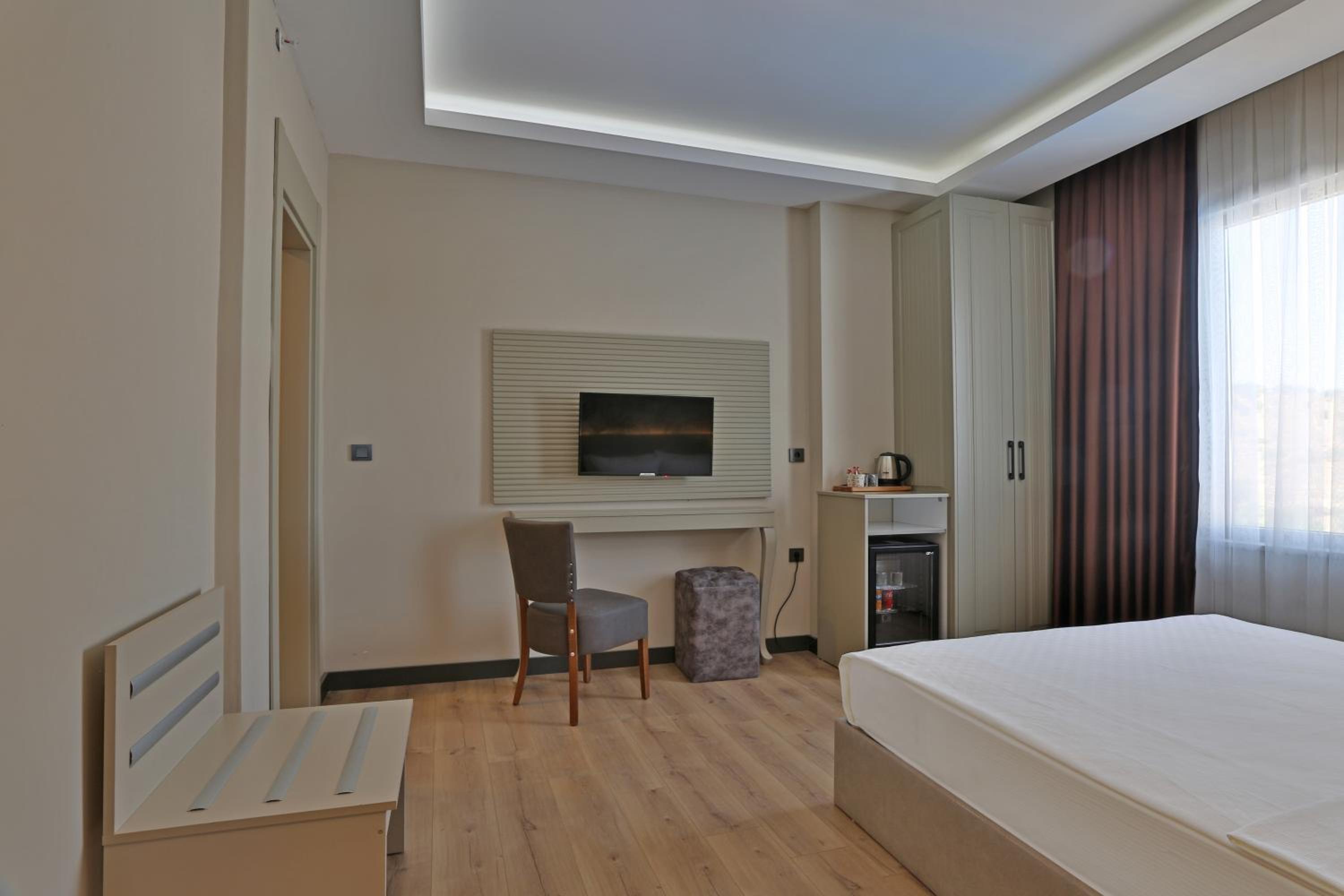 غرفة سوبيريور بسرير مزدوج، Mesopotamia Garden Hotel 5/7