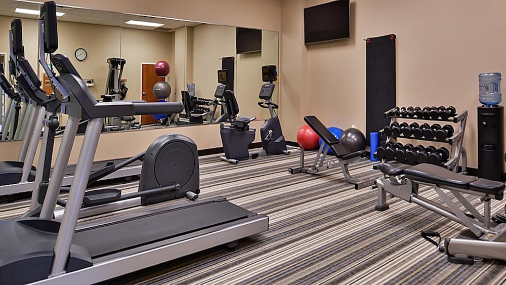 Candlewood Suites Pearland 20/37