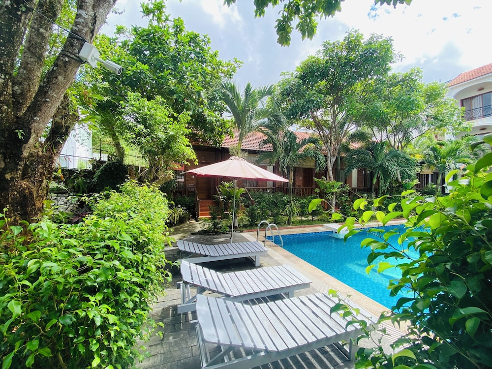 Dong Xuan Hong Guest House 33/49