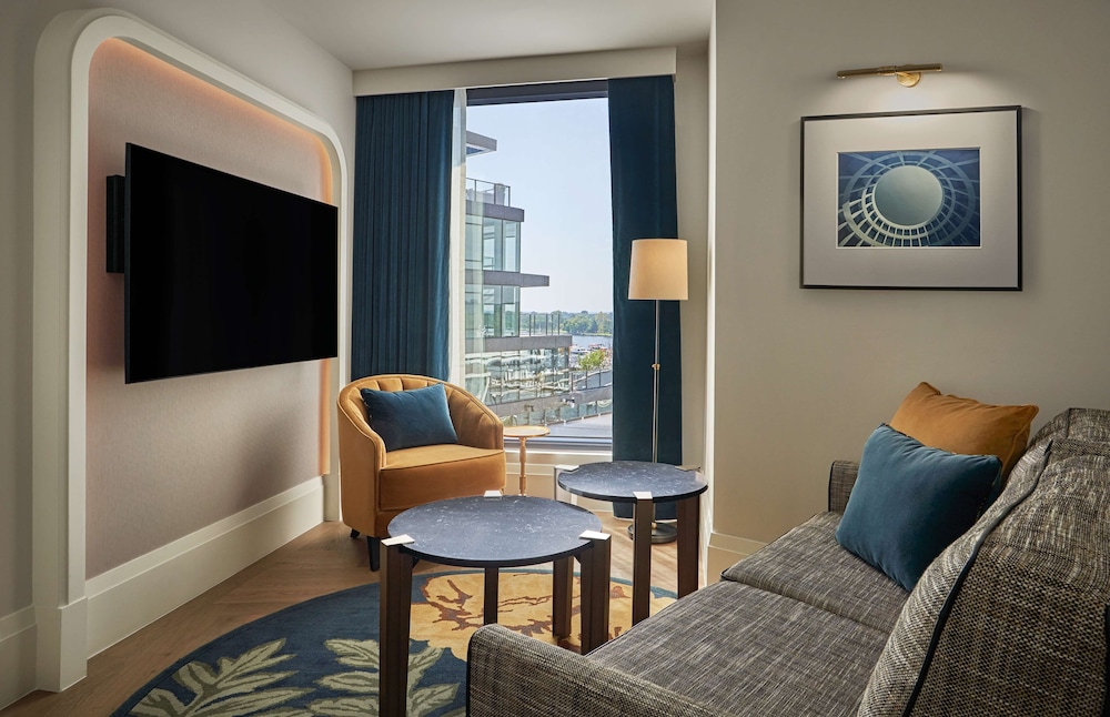 Pendry Washington DC - The Wharf 30/50