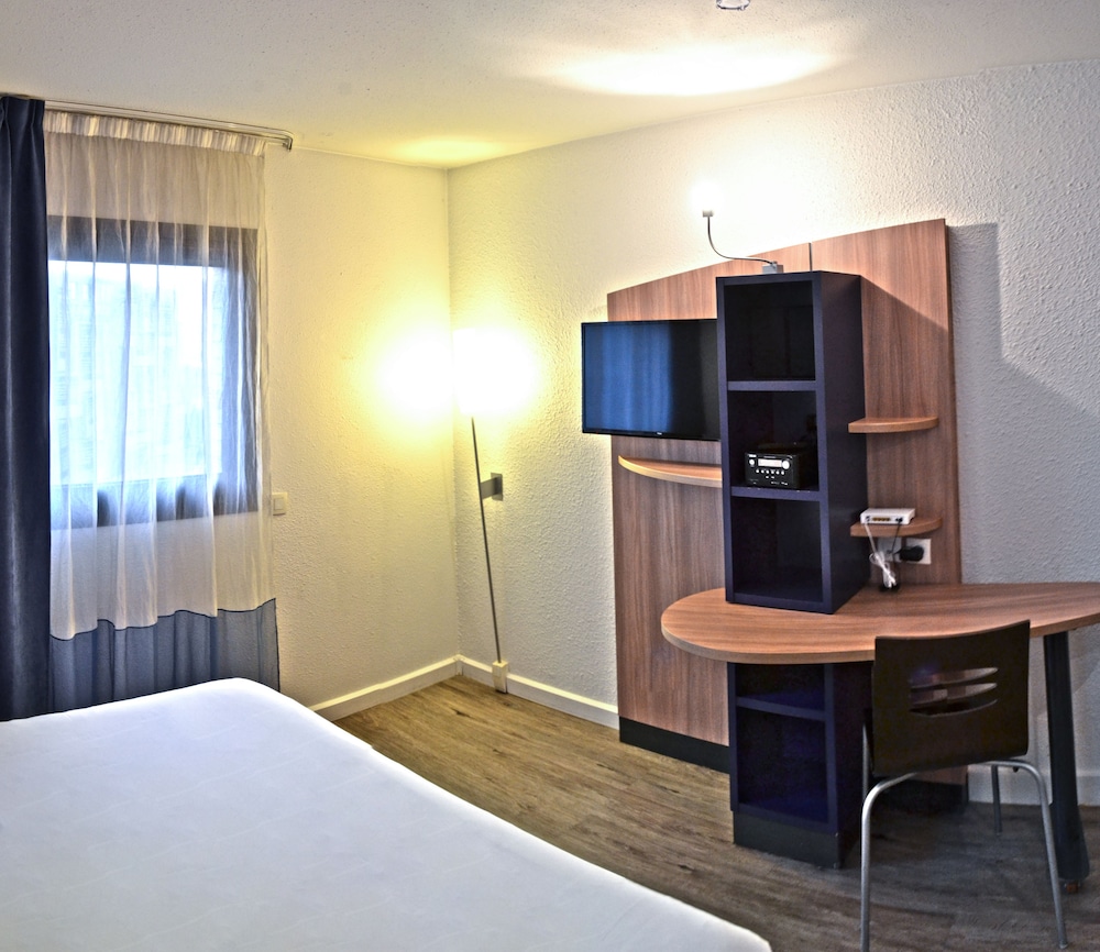 Art Hotel Paris Est 10/27