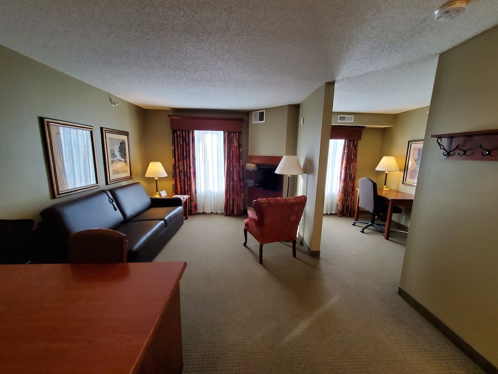 GrandStay Hotel and Conference 27/49