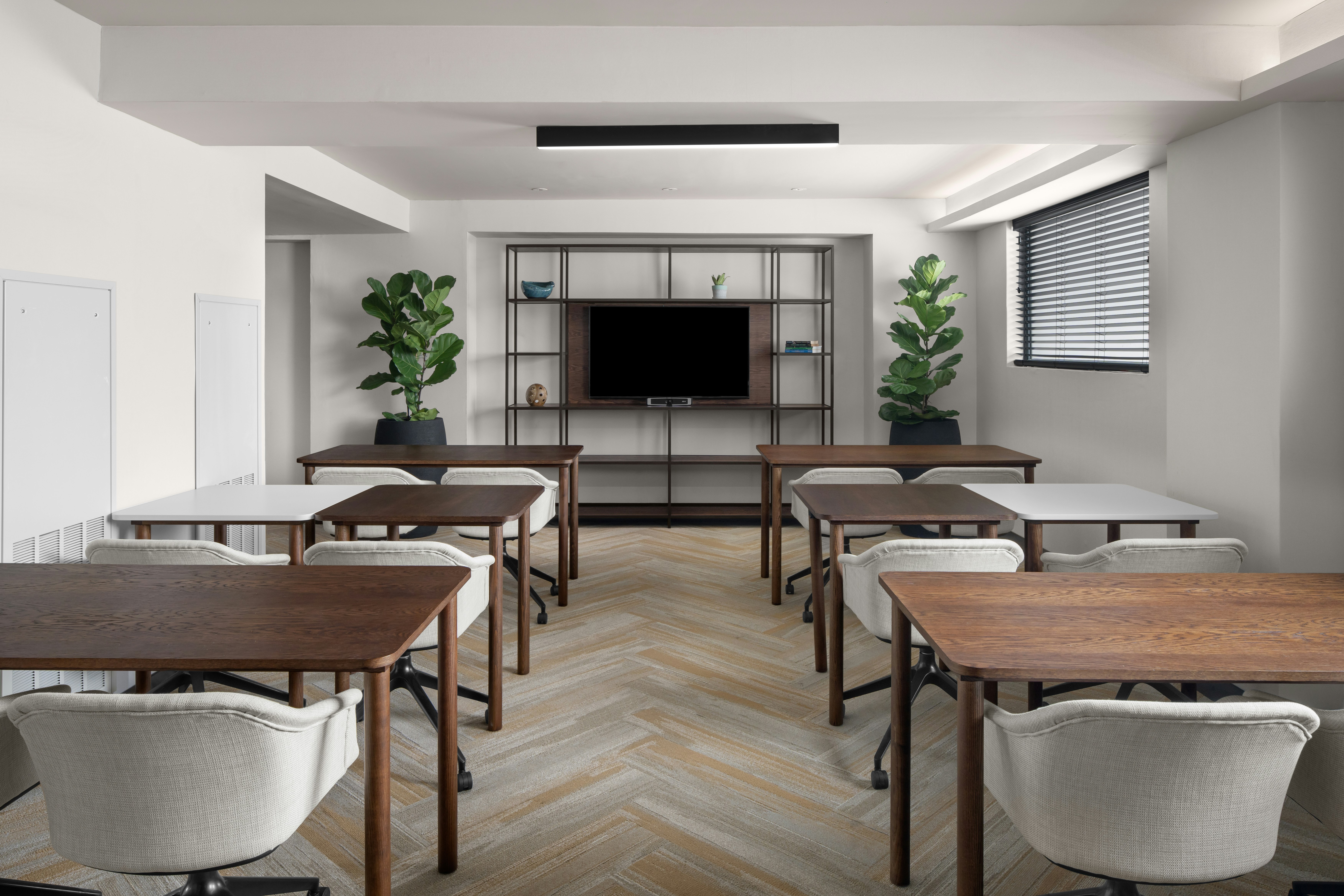 ROK Hotel Kingston, Tapestry Collection by Hilton 39/50