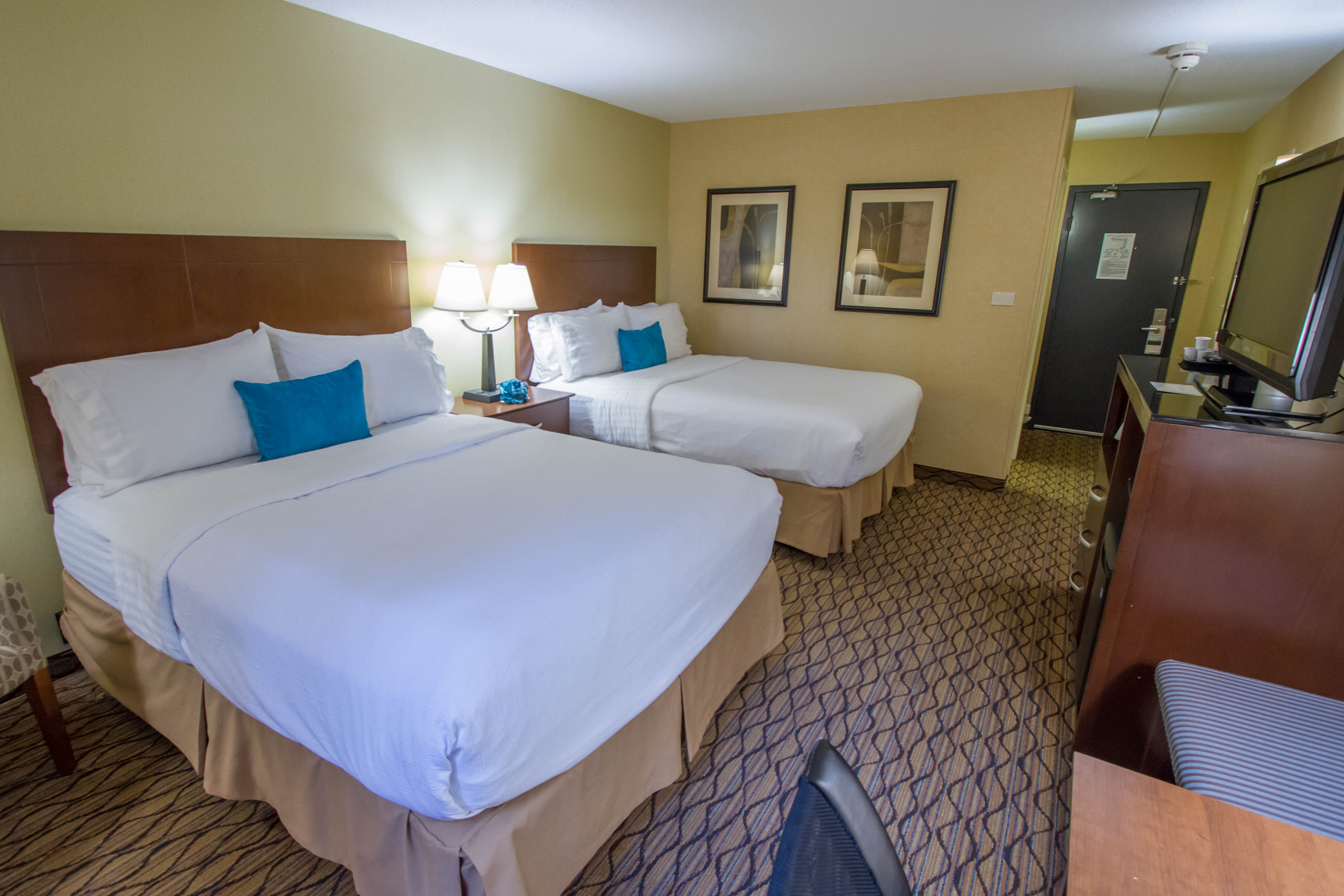 Holiday Inn Bloomington Airport South Mall Area 7/41