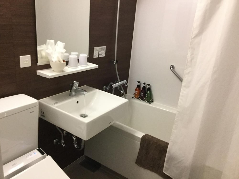 Maebashi Hotel Luka 52/54
