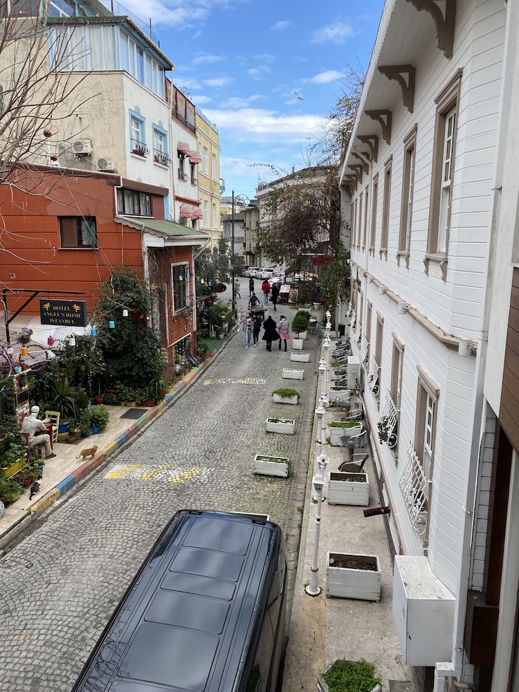 FERMAN HOTEL 65/72