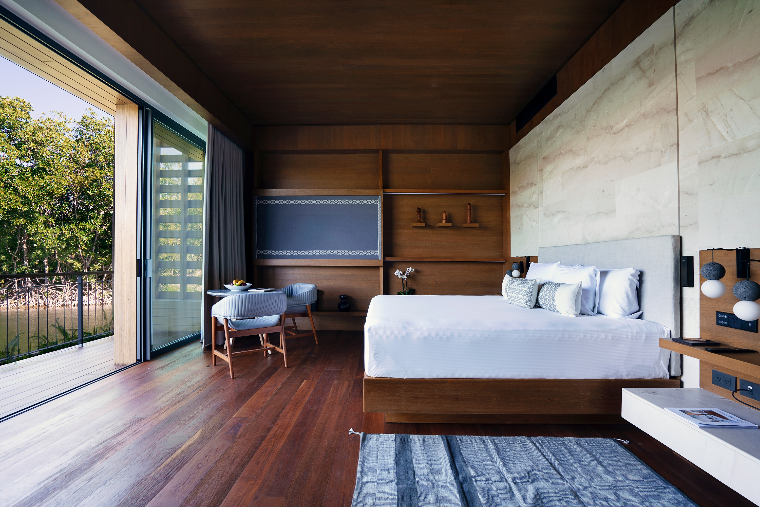 Lagoon & Sunset Rooftop Pool Villa