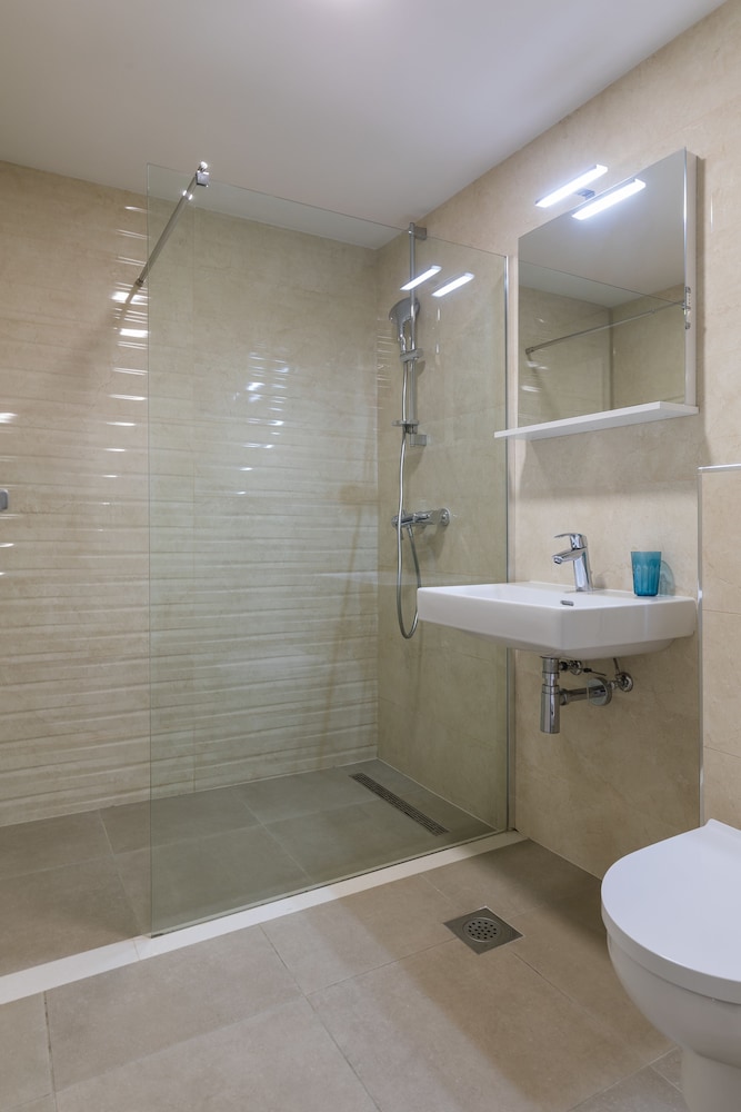 Apartments Ivana 63/63