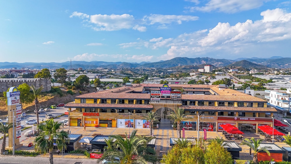 Days Inn by Wyndham Alanya 3/48