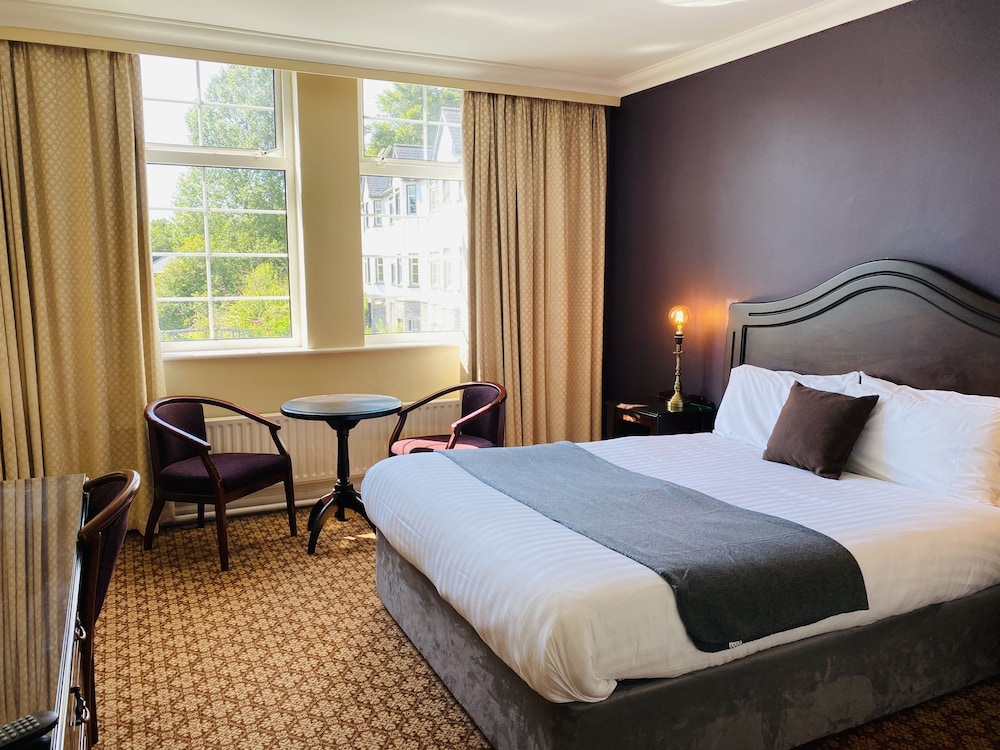 Room, King Bed, Main House