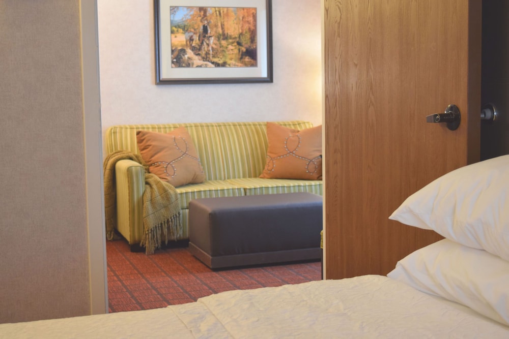 Hampton Inn Durango Co 30/64