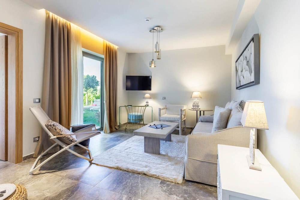 Elysian Luxury Hotel & Spa 33/50