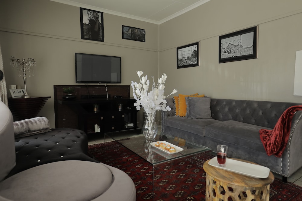 Ledumo Lodge 19/32