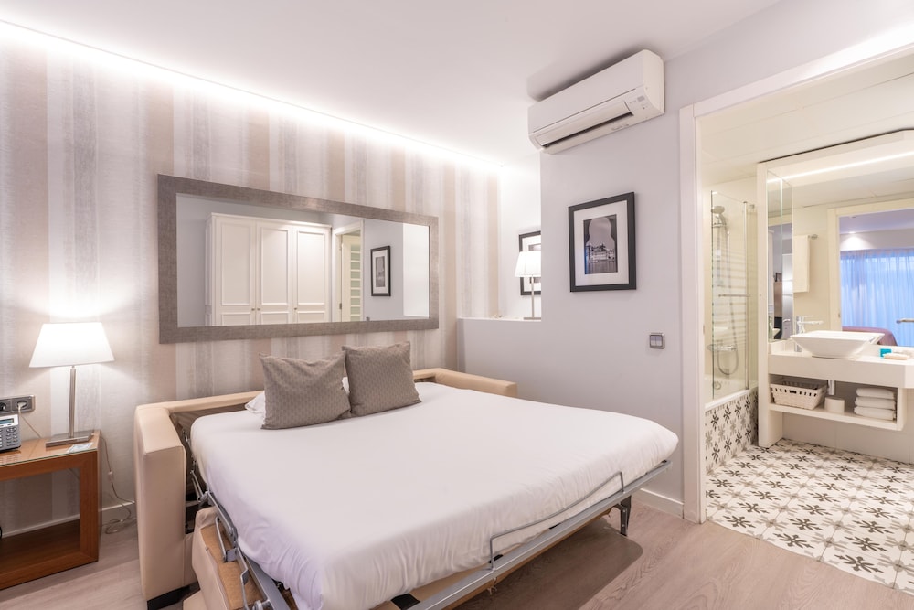 Serennia Fira Gran Via Exclusive Rooms 15/47