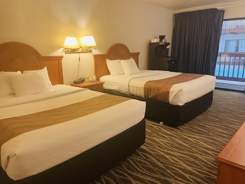 Americas Best Value Inn Sandpoint 18/49
