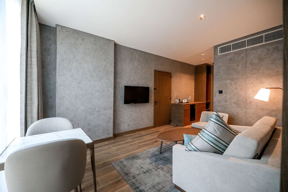 Mercure Dubai Gold District 36/53