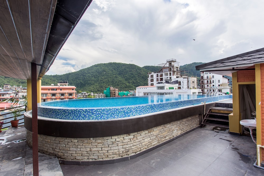 Bodhi Suites Boutique Hotel And Spa 66/67
