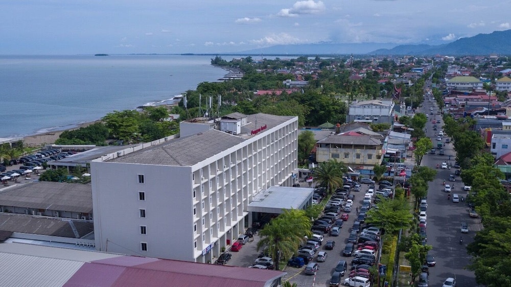 Hotel Pangeran Beach 4/57