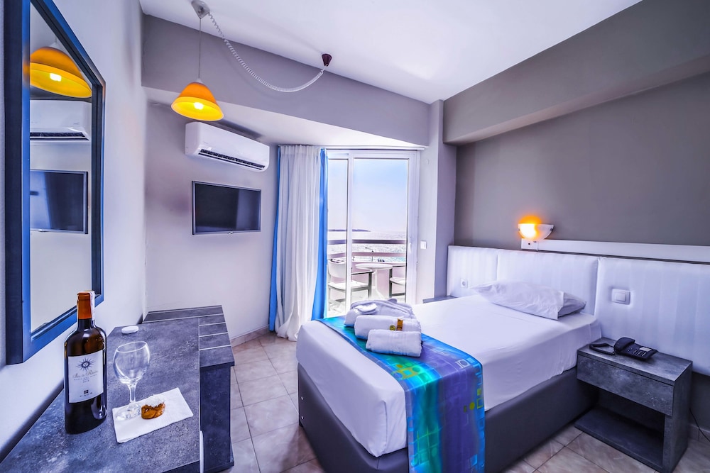 Lito Hotel 39/66