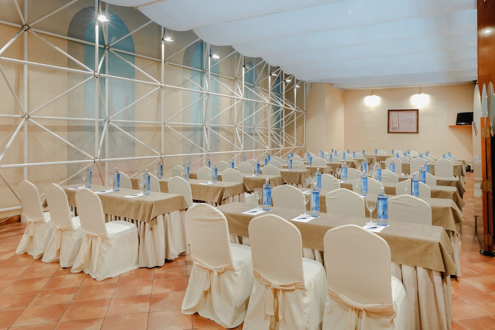 Hotel Hesperia Zaragoza Centro 22/28