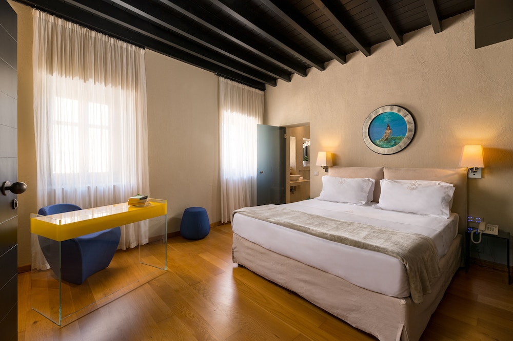 Allegory Boutique Hotel 12/100