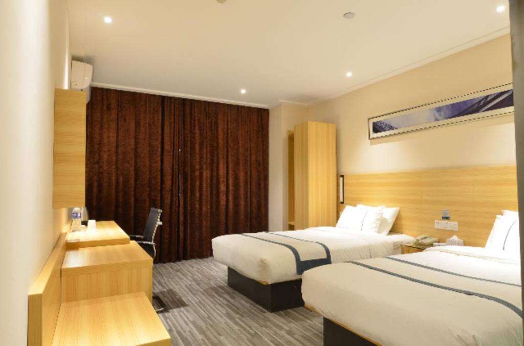 City Comfort Inn Huanggang Qichun Exhibition Center 24/50