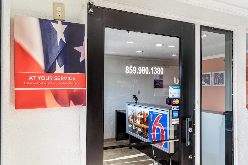 Motel6 Florence, KY - Cincinnati Airport 7/40