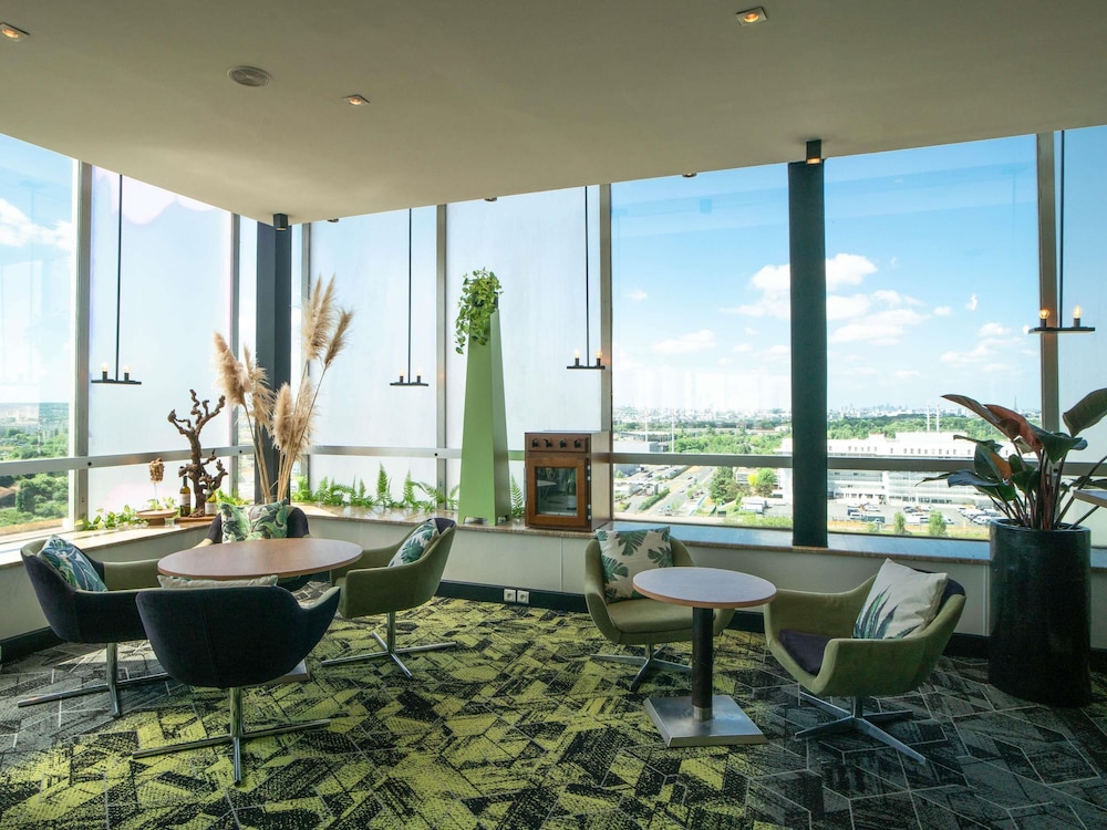MERCURE PARIS ORLY RUNGIS 45/71