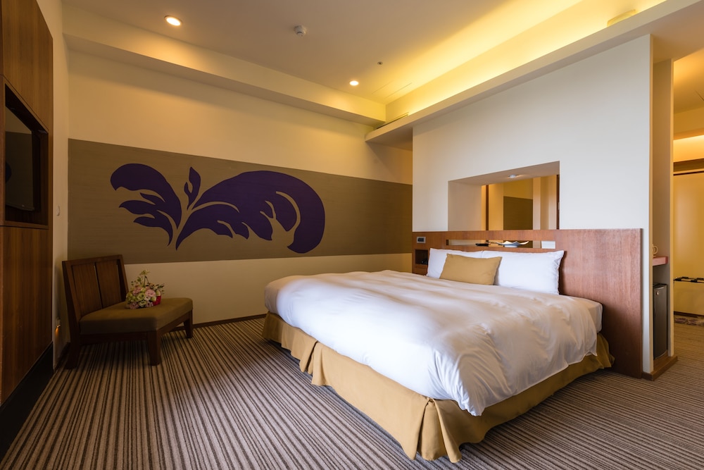 South Garden Hotels And Resorts 16/64