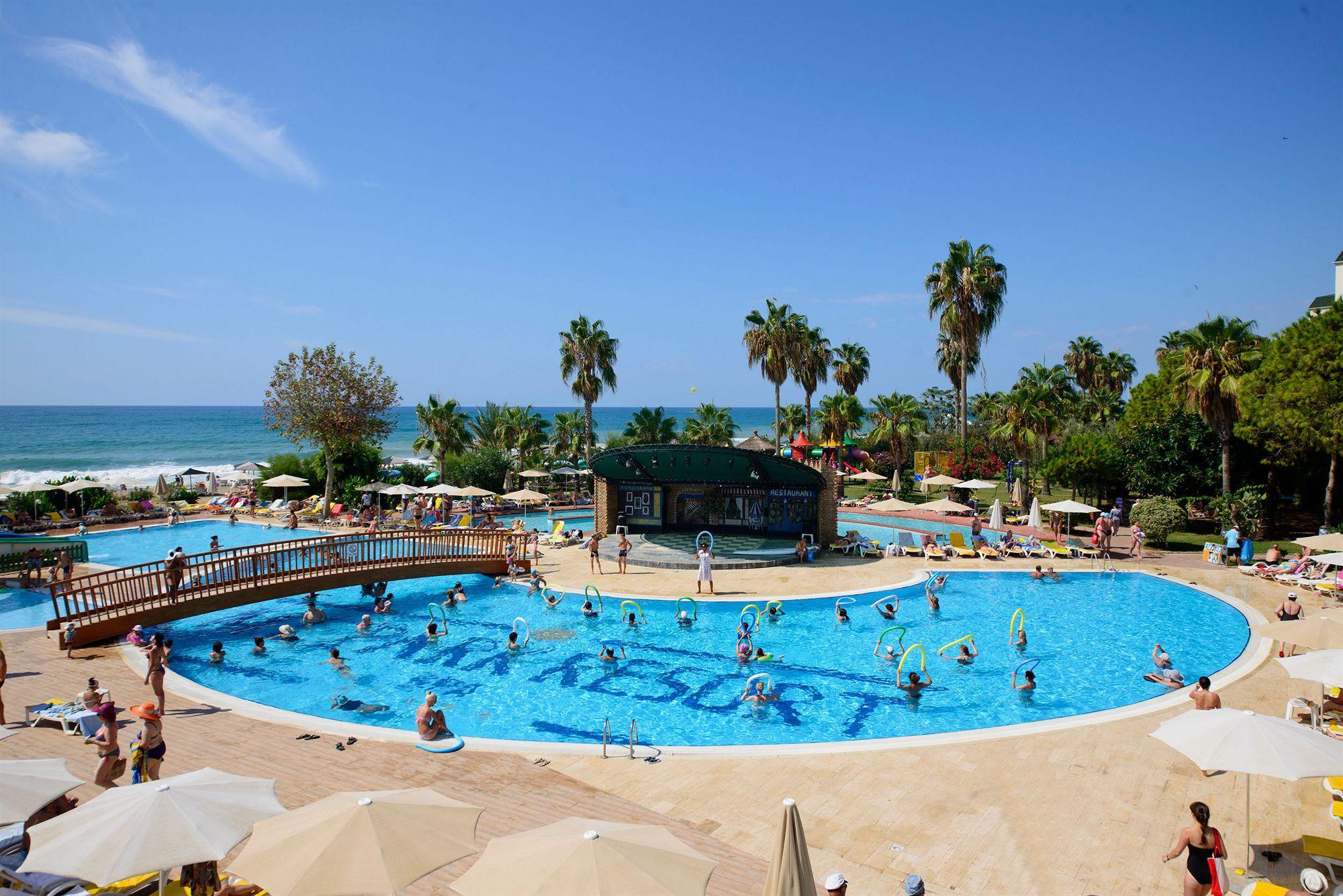 MC Beach Resort Hotel 53/53