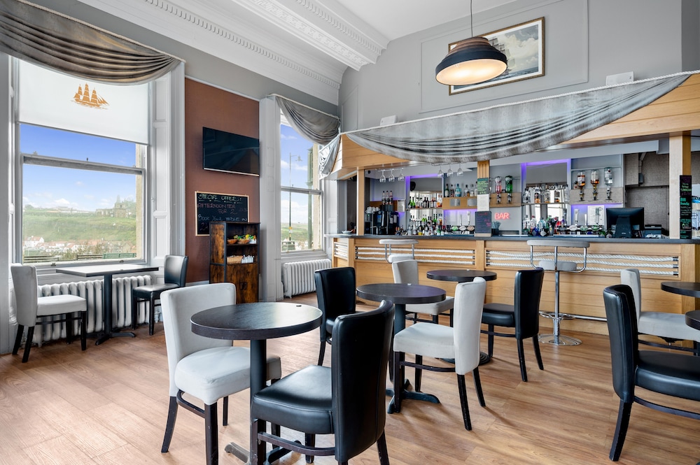 Royal Hotel Whitby 44/61