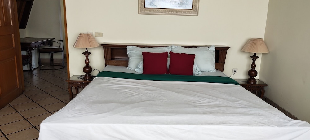 OBC Villa 6/50