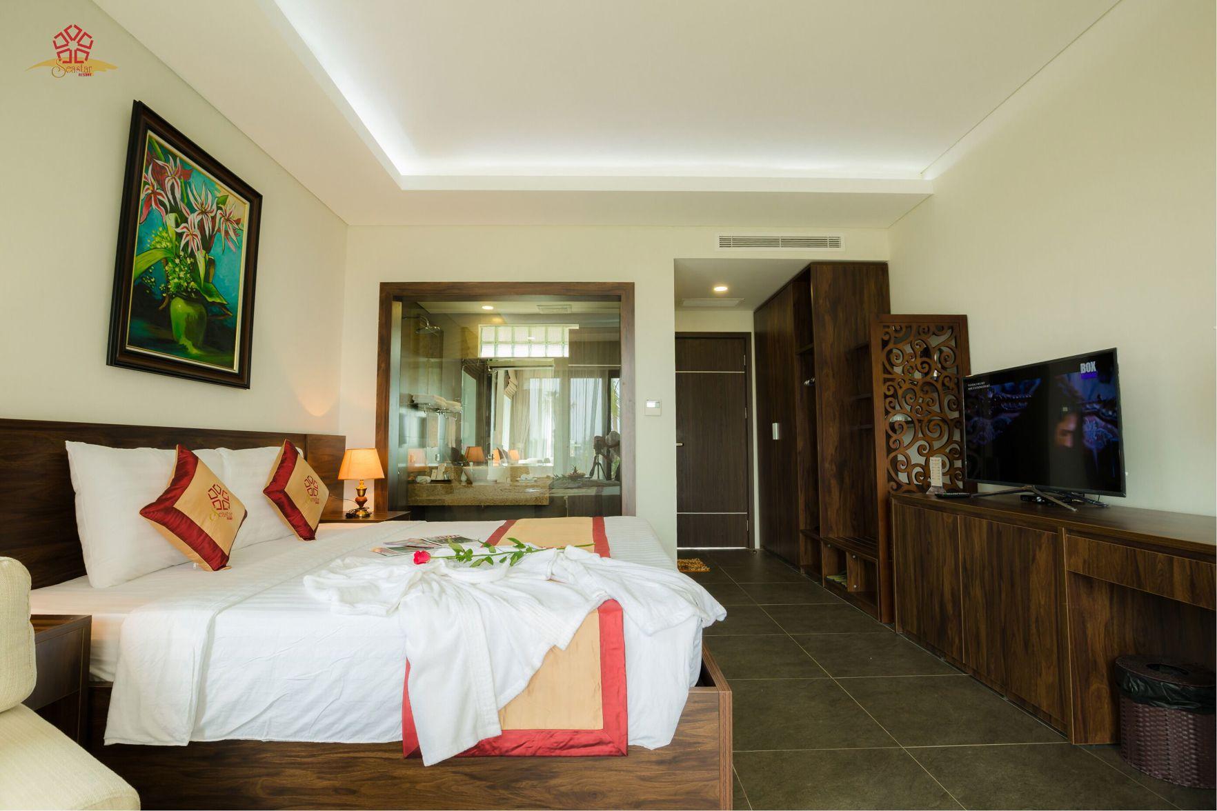 Ocean, Bungalow, Queen Bed