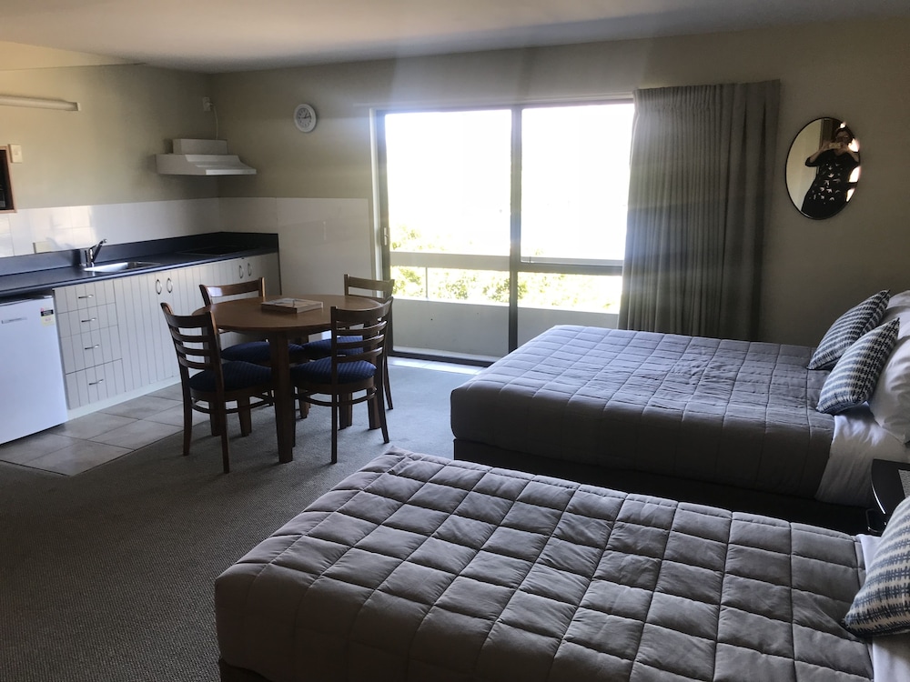 Earnslaw Lodge 20/50