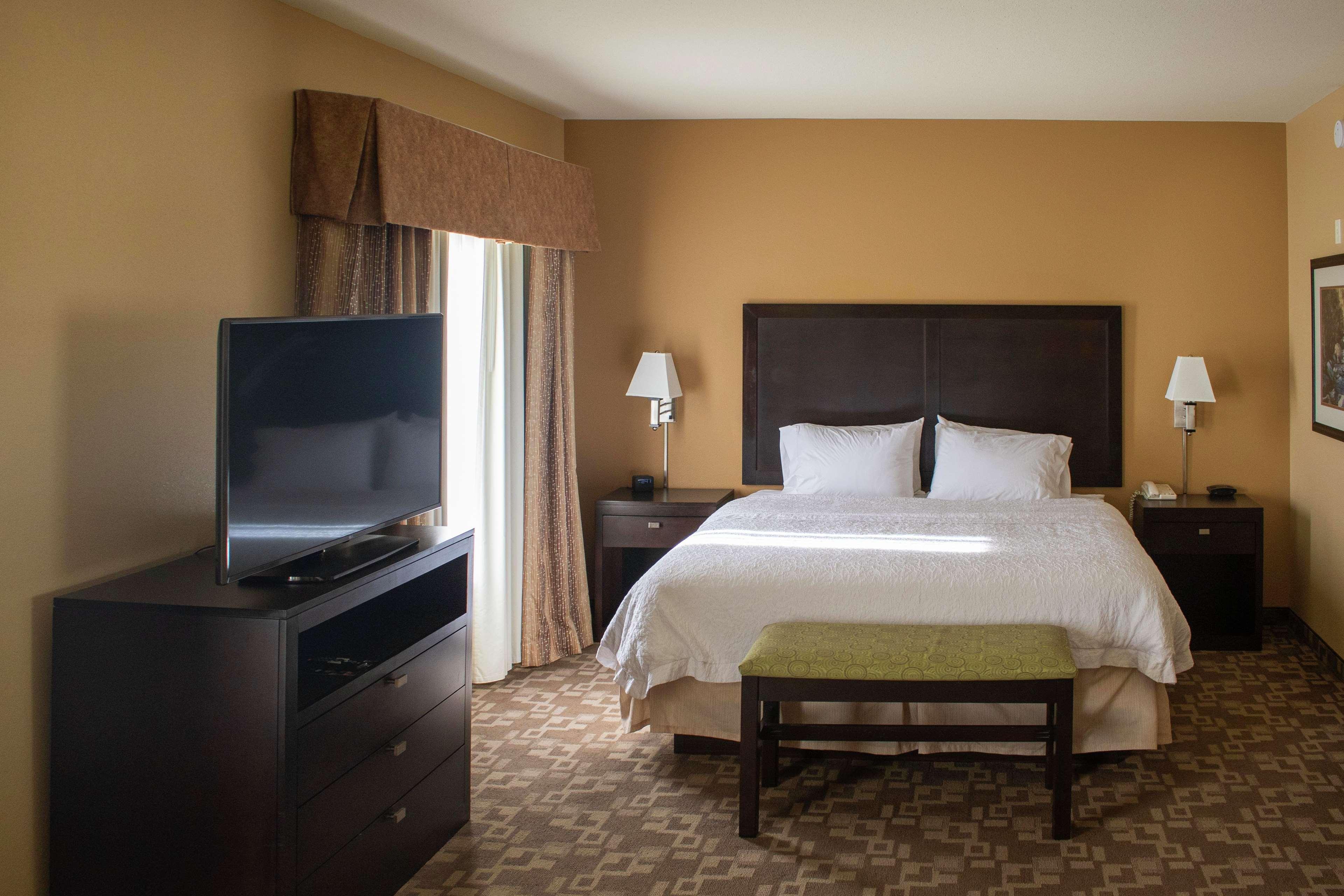 STUDIO, SUITE, KING BED, PELOTON