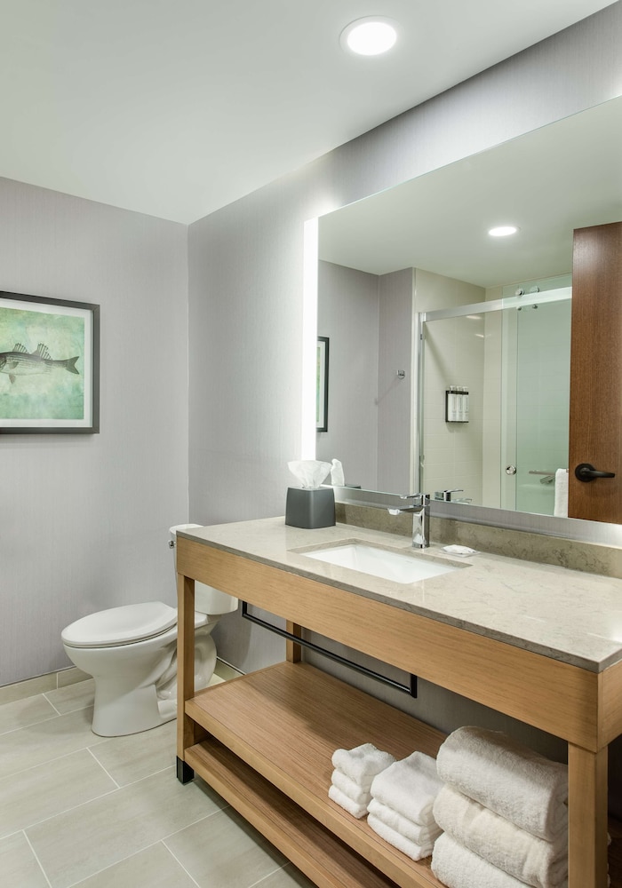 Hyatt Place Kent Narrows and Marina 48/50