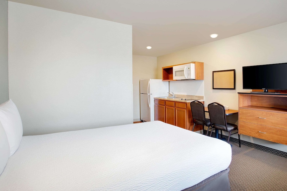 WoodSpring Suites Chesapeake-Norfolk Greenbrier 25/50
