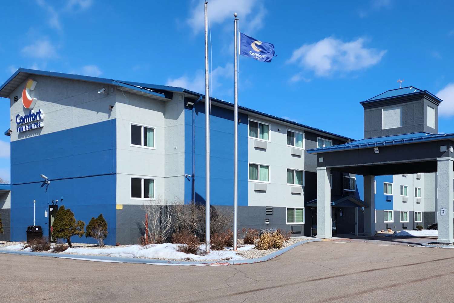 Comfort Inn & Suites Shakopee Downtown Area 21/23