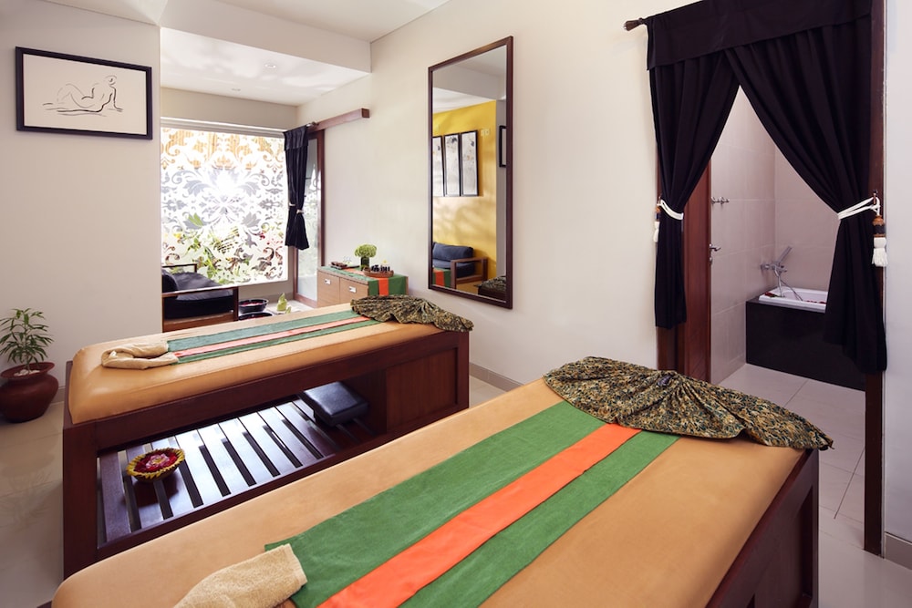 SAMAJA BEACHSIDE VILLAS 38/76