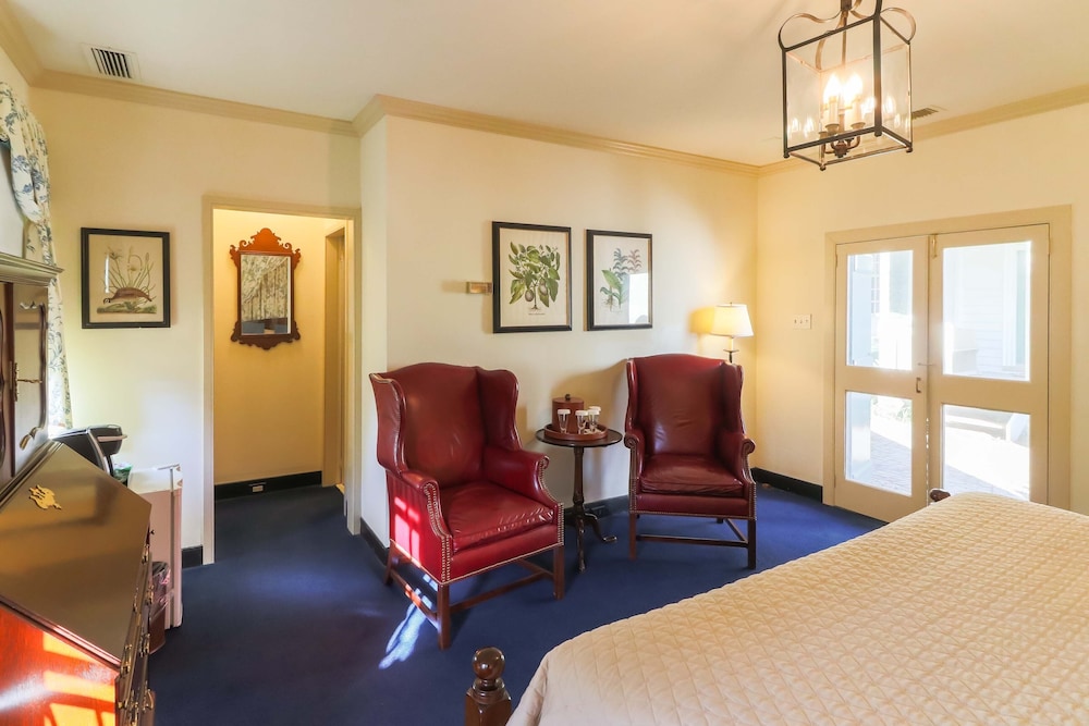 The Colonial Houses - A Colonial Williamsburg Hotel 51/66