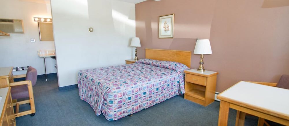 Brooks Street Motor Inn 16/30