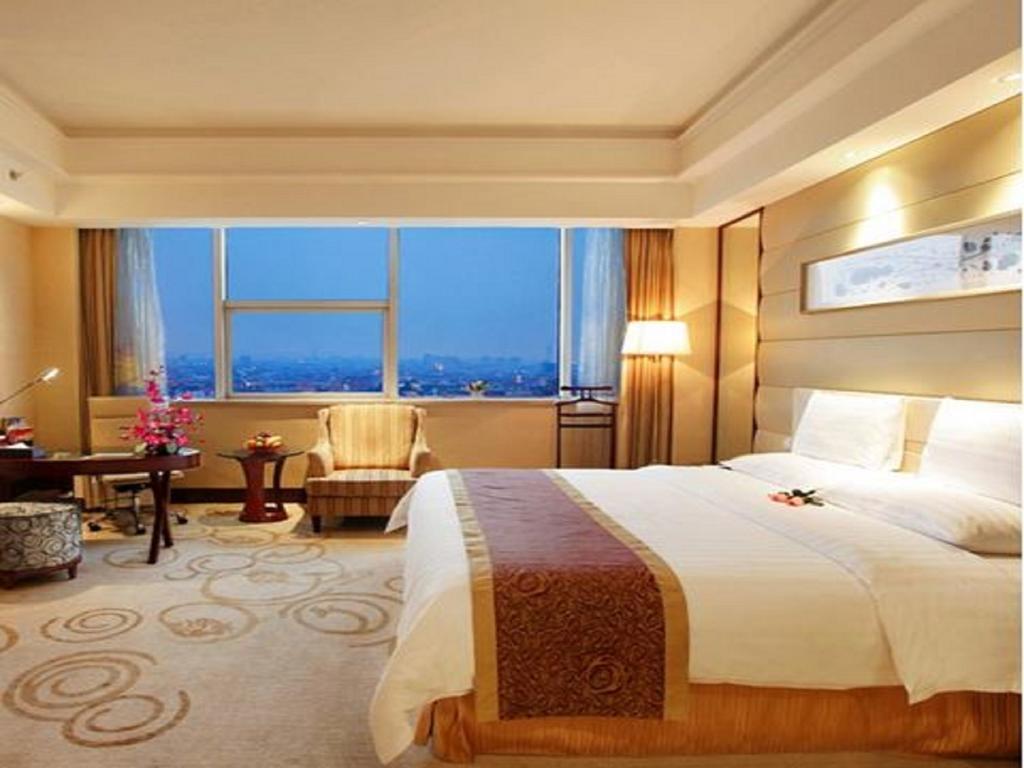 Golden Shining New Century Grand Hotel Beihai 31/49