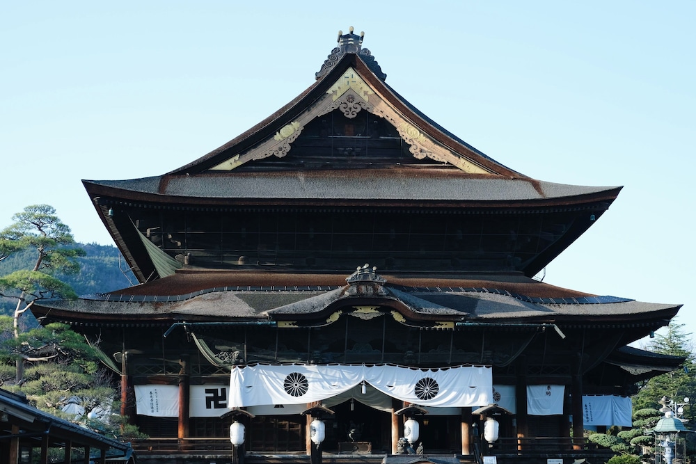Shinshu Zenkoji Yakuoin 2/56