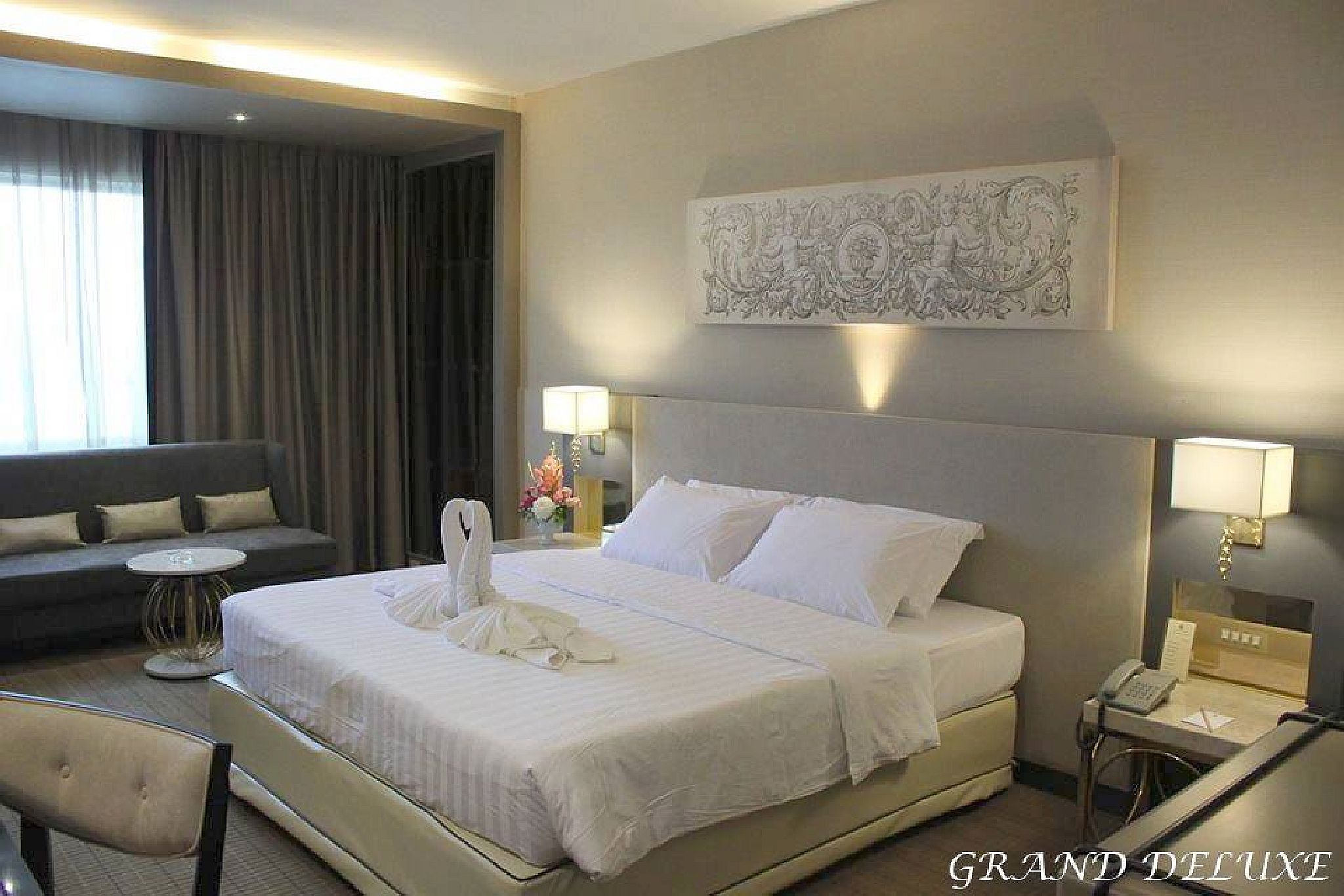 GRAND, DELUXE, DOUBLE BED