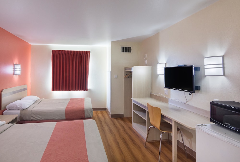 Motel6 Terrell, TX 20/58
