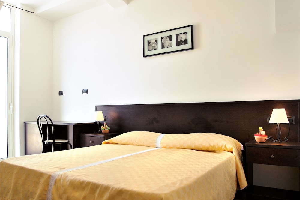 Marabel Hotel 21/60