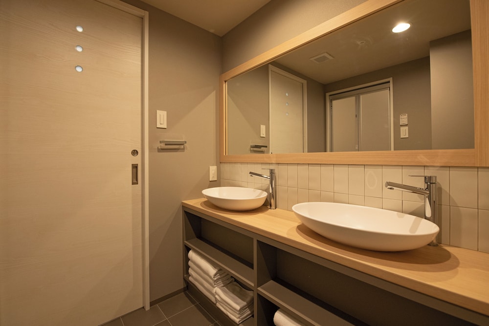 Nico Hotel 49/50