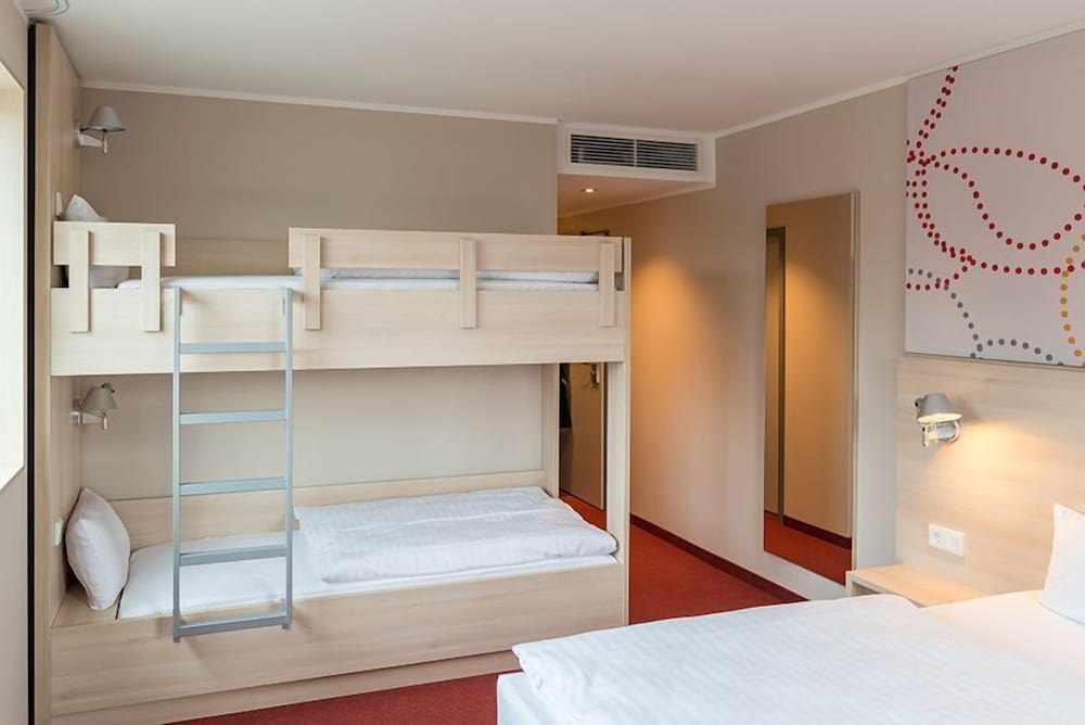 SERWAYS HOTEL WEISKIRCHEN 14/58